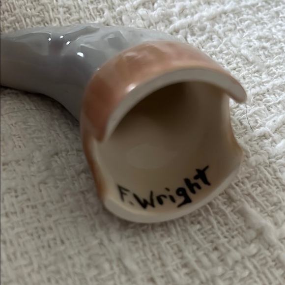 F. Wright Gray Elephant Pie Bird / Pie Vent / Pie Funnel Unique and Rare - Picture 5 of 6